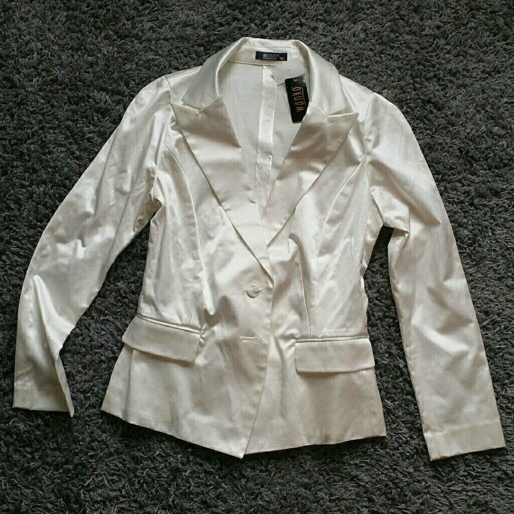 Shinny White Blazer